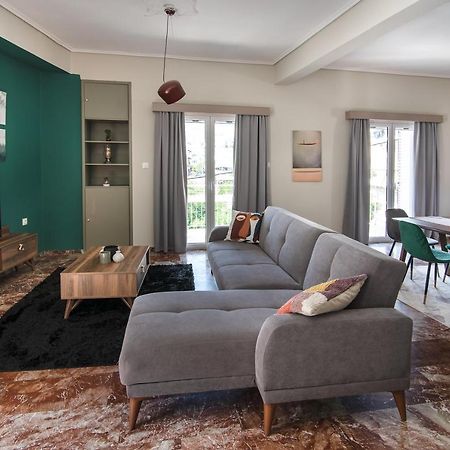 Emerald 110M2 Entire Floor Apt Steps To City'S Heart 칼라마타 외부 사진