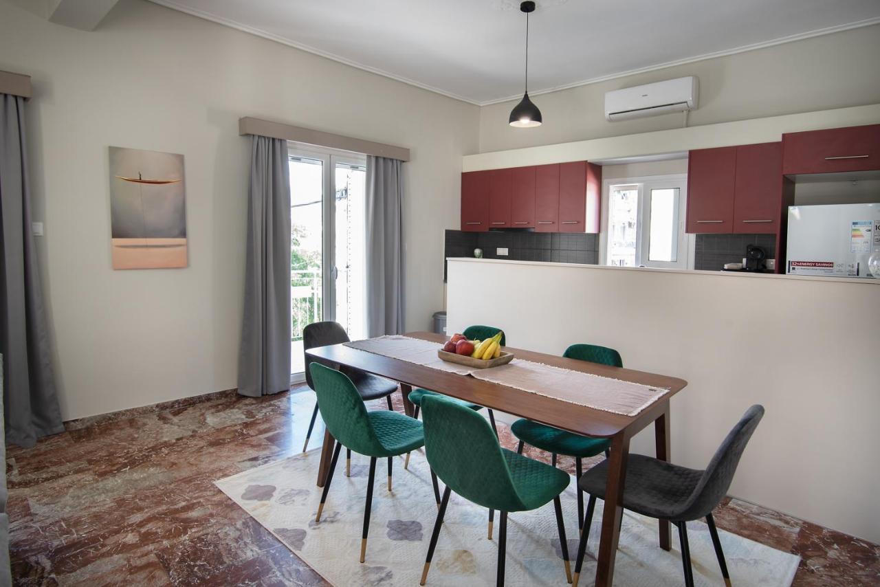 Emerald 110M2 Entire Floor Apt Steps To City'S Heart 칼라마타 외부 사진
